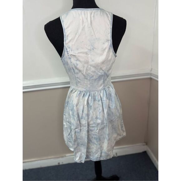 Hollister Denim Acid Wash Button Front Dress with Pockets Size Small - Picture 4 of 10